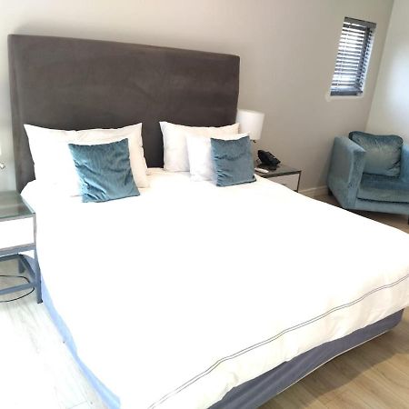 Daisy Place Johannesburg Bagian luar foto