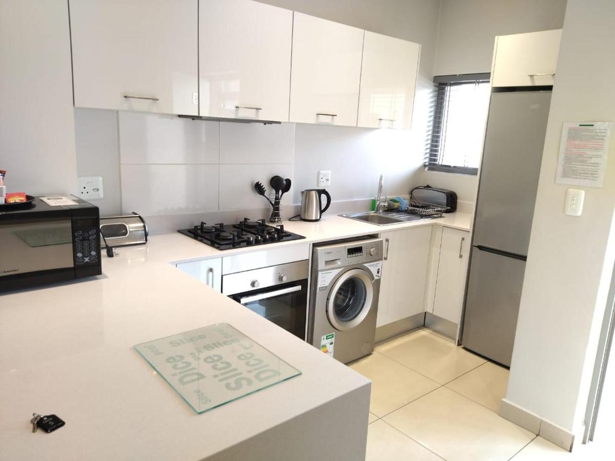 Daisy Place Johannesburg Bagian luar foto