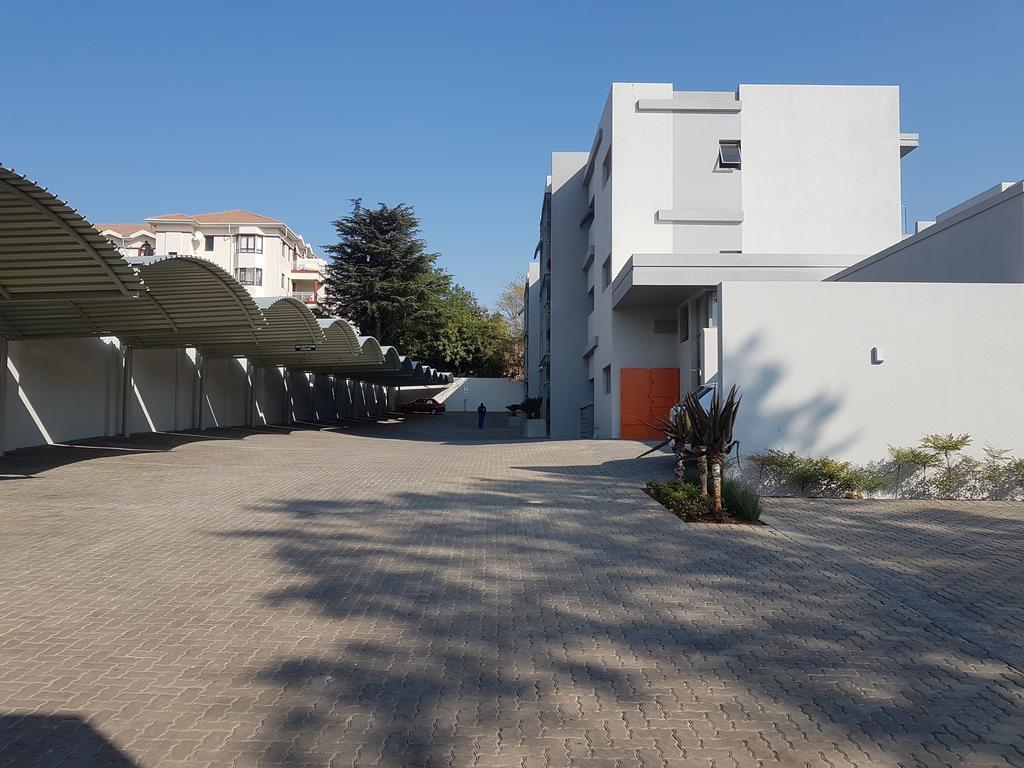 Daisy Place Johannesburg Bagian luar foto