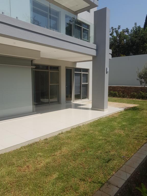 Daisy Place Johannesburg Bagian luar foto