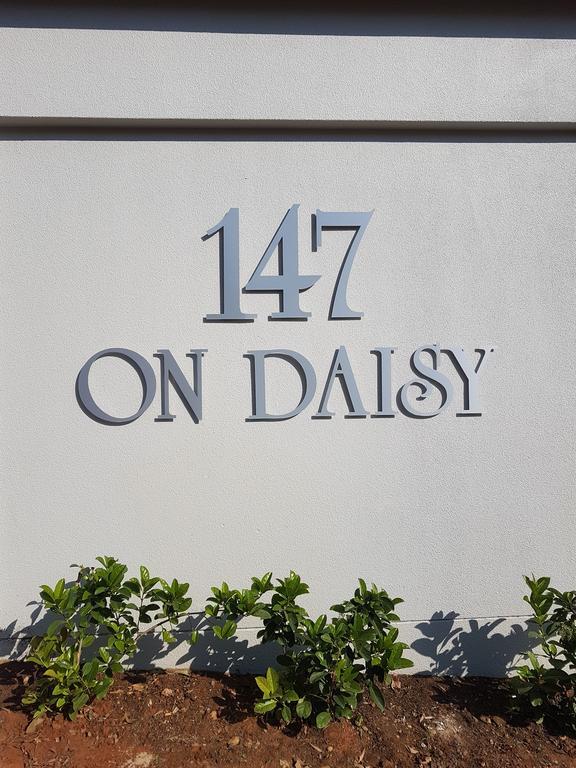 Daisy Place Johannesburg Bagian luar foto